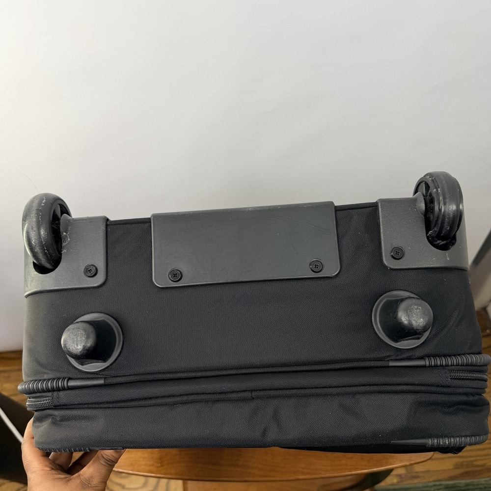 Travelpro Crew 5 Rolling Pilot Flight Bag Underseat Carry On Luggage Organizer - Picture 9 of 11